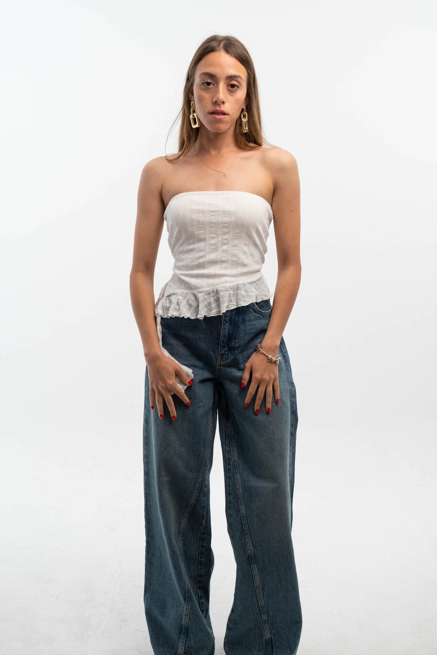 White frilled strapless blouse