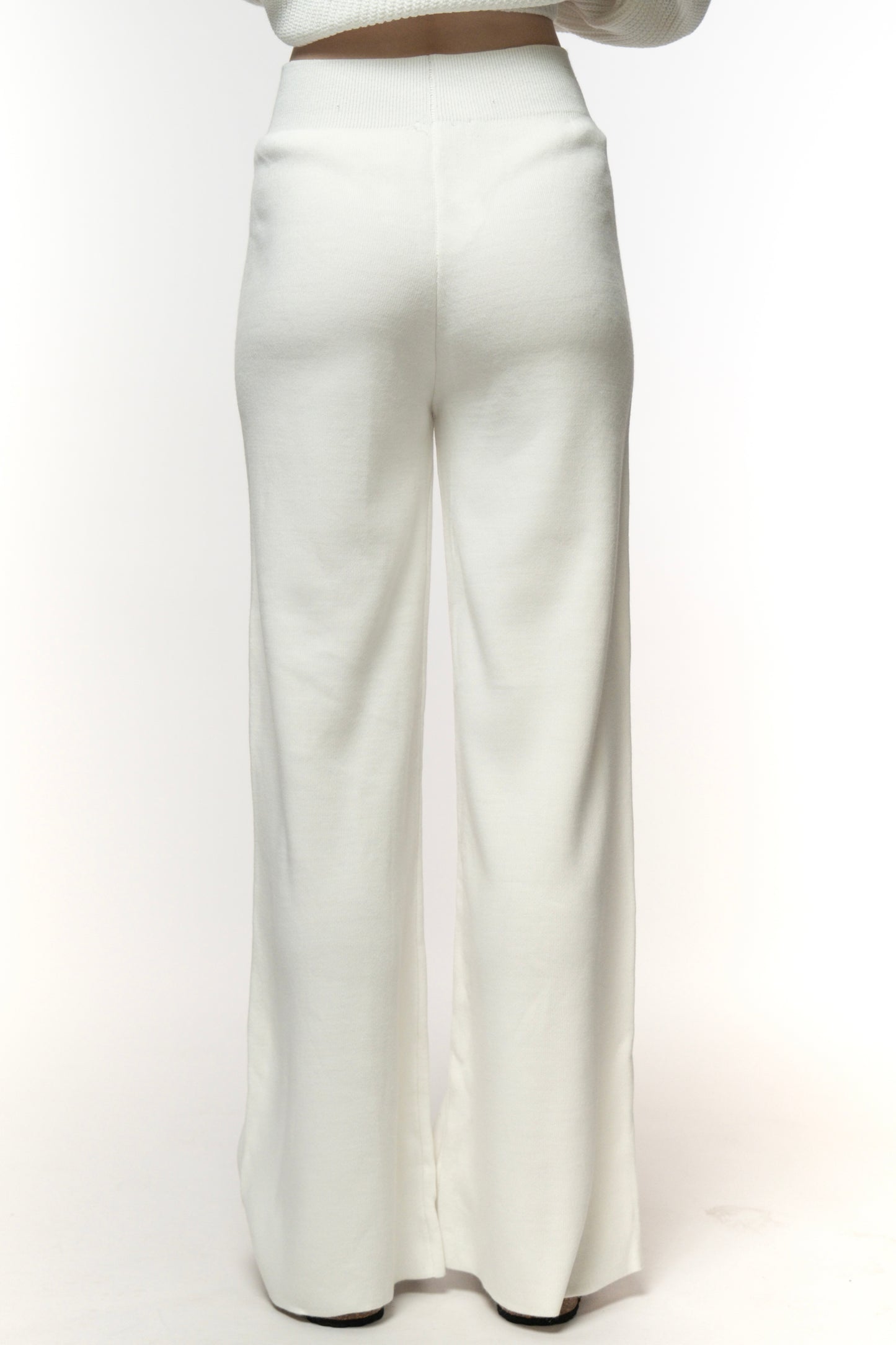 White Knit Set with Cardigan and Pants